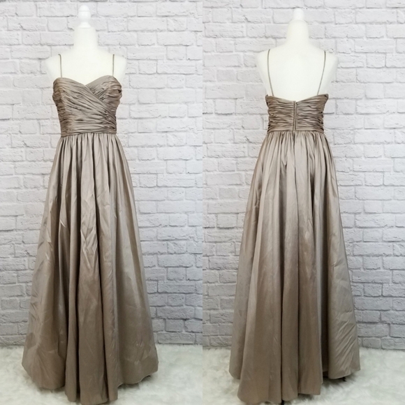 Watters & Watters ruched bodice gold taupe sweetheart neckline gown size 12XL - Picture 2 of 9